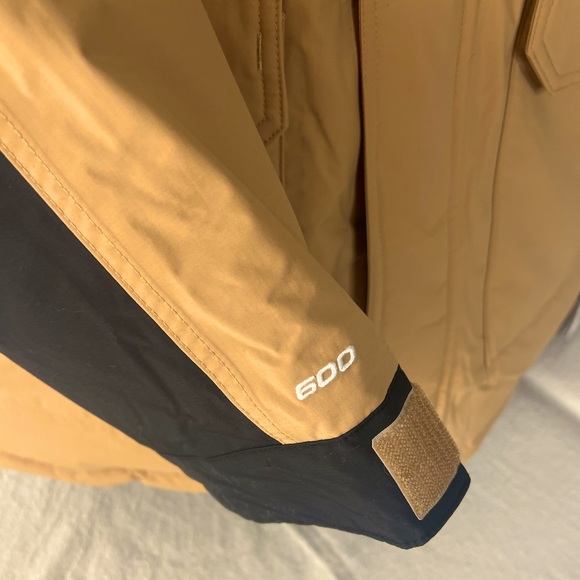 Brand new North Face parka with tags - Picture 9 of 16